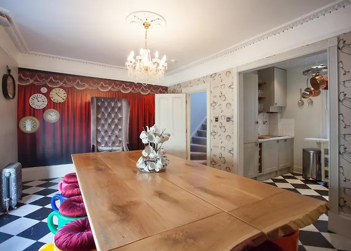 Wonderland House Villa Brighton